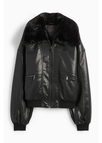 Чорна демісезонна куртка з еко шкіри C&A