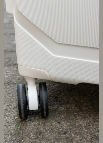 Чемодан полипропилен 100% большой L размер, цвет красный Wings CKT01 (338182638)