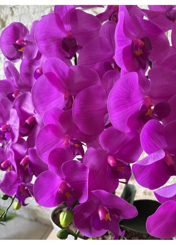 Вазон штучної орхідеї з латексу рожевого кольору на три гілки 60 см. Пластмакс (372837869)