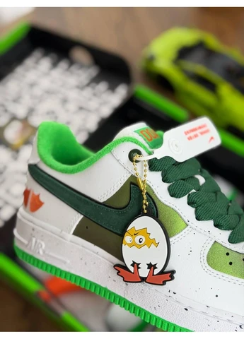 Кроссовки мужские Nike Air Force 1 Low Ducks of a Feather University of Oregon Egg or Duck Найк Аір Форс 1 светло-бежевые демисезоны (382252024)