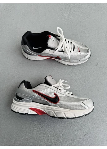 Сірі кросівки чоловічі nike initiator silver/red gore-tex найк інітіатор сірі демісезон No Brand