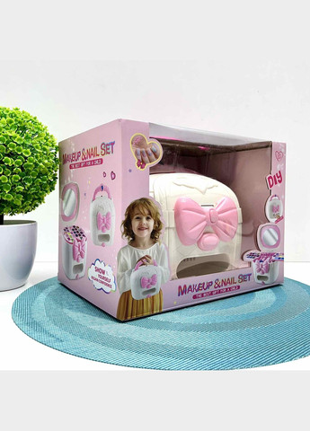 Набір косметики дитячий в скриньці тіні рум'яна помада набір для манікюру (HZ060) No Brand (335977487)