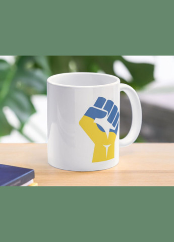Чашка Керамическая Кружка с принтом Флаг Украины Кулак Белая 330 мл Orca (317320034)
