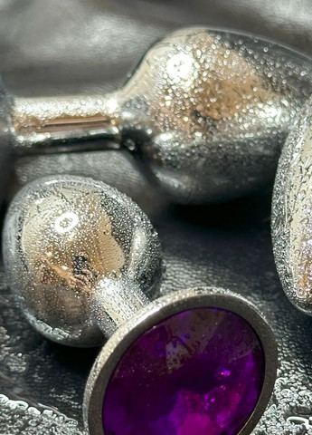 Анальна пробка металева розмір S фіолетовий No Brand (316663115)