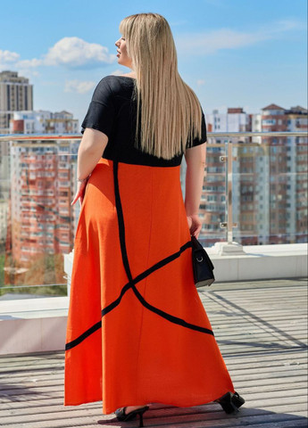 Оранжевое повседневный платье декорировано асимметричными полосками No Brand