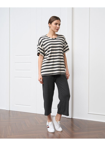 Темно-сіра жіночий комплект з капрі Nicoletta