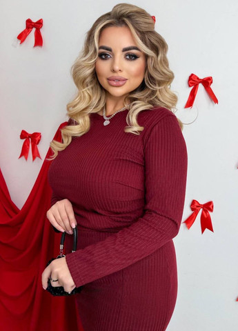 Бордова святковий, вечірня вечірня приталена міді сукня в рубчик з розрізом на спідниці силуетна Україна однотонна