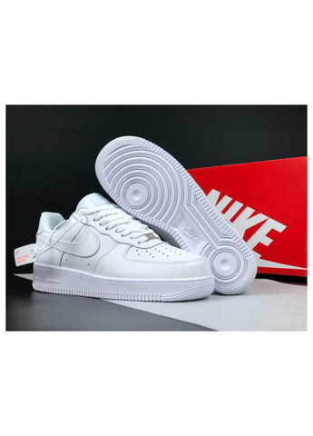 Білі кросівки, вьетнам Nike Air Force