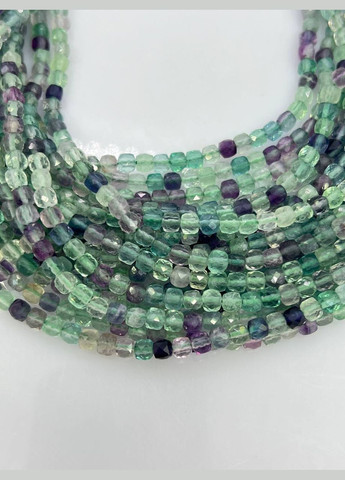 Флюорит на нитці без замка 4х4 мм 40 см No Brand (313930976)