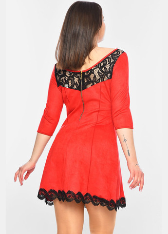 Червона вечірня сукня жіноча червоного кольору силуетна Let's Shop однотонна