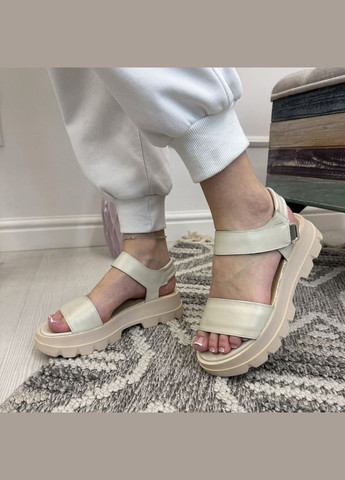 Бежевые босоножки кожаные женские на утолщенной подошве.. 37 размер Vasha para на липучке