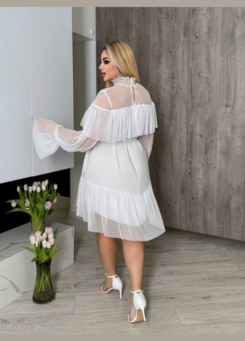 Белое праздничный, коктейльное, вечернее мини платье с кружевом а-силуэт Україна