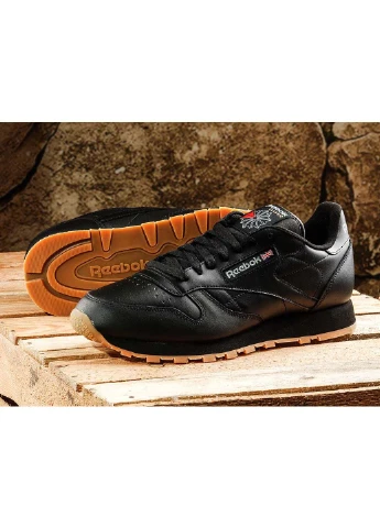 Черные демисезонные кроссовки Reebok