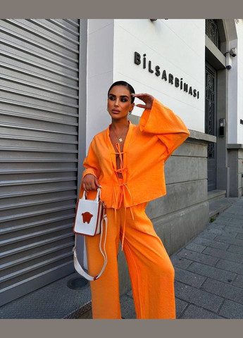 Оранжевый летний костюм двойка с открытый грудью (на шнуровке) из американского крепа,классный однотонный костюм 2-ка No Brand 873 (295958647)