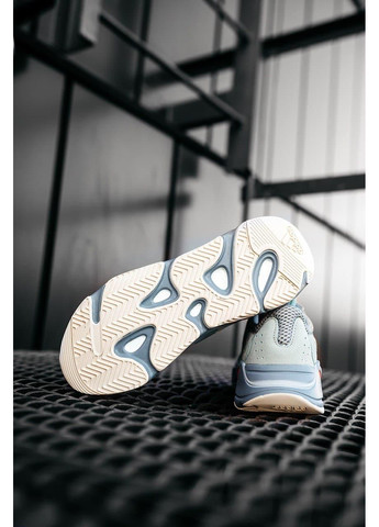 Сірі Осінні кросівки чоловічі adidas yeezy boost 700 v1 inertia grey адідас ізі буст No Brand