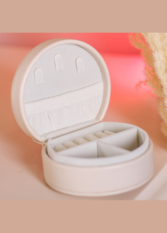 Ящик-органайзер для украшений дорожный на кнопке 10х9х4,5 см, молочный Yiwu (324070984)