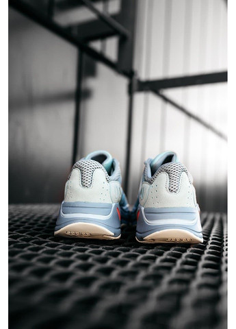 Серые демисезонные кроссовки мужские adidas yeezy boost 700 v1 inertia grey адидас изи буст No Brand