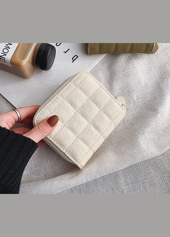 Маленький женский кошелек стеганный, мини портмоне на молнии Молочный No Brand (299313996)