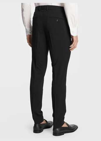 Черный костюм Lindbergh