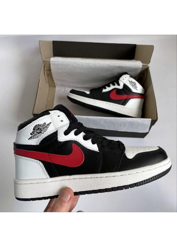 Чорні Осінні кросівки чоловічі nike air jordan 1 retro high black red white 2 найк аір джордан No Brand