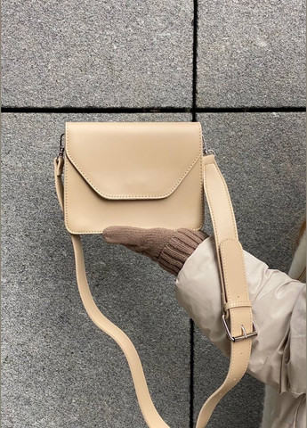 Жіноча сумка через плече крос-боді на широкому ремені бежева No Brand (286505201)