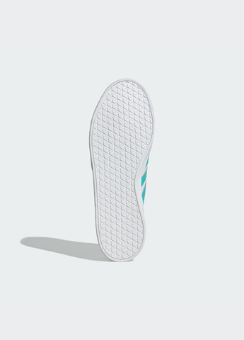 Білі літні кросівки mercedes - amg petronas formula one team vl court base adidas