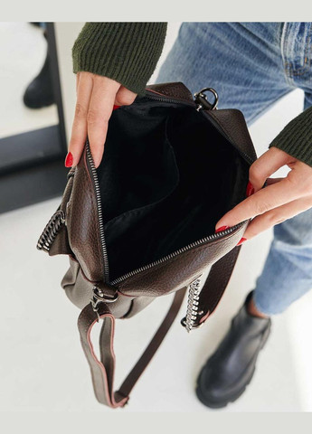 Жіноча молодіжна сумка зі шкірозамінника з 2 ручками та ремінцем на плече «Хлоя» шоколадна WeLassie (298568384)