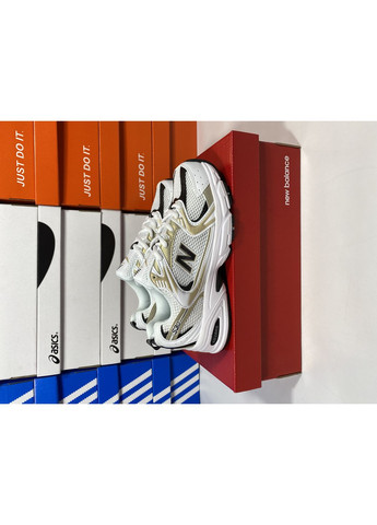 КРОСІВКИ ЖІНОЧІ NEW BALANCE 530 WHITE GOLD BLACK НЬЮ БЕЛАНС 530 No Brand чорні демісезони (368884457)
