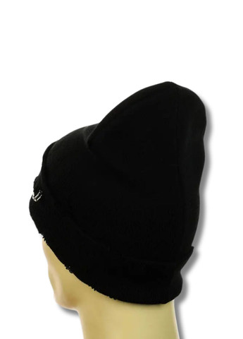 Рваная шапка бини-лонг с металическим декором No Brand Шапка бини-лонг (360857010)