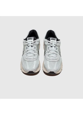 Кроссовки Wmns Zoom Vomero 5 White FN6742-002 Nike белые демисезоны (398005961)