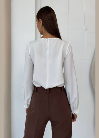 Молочная блуза Nenka