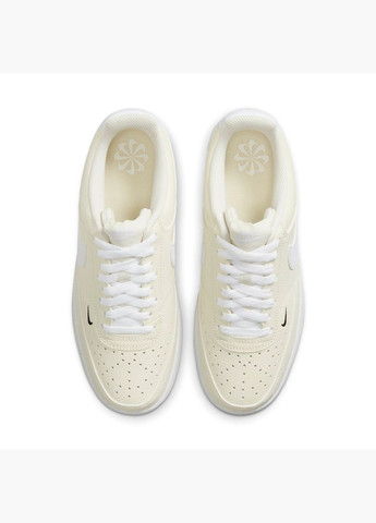 Кросівки жіночі Court Vision Low Next Nature Yellow FV9952-100 Nike жовті (335013266)