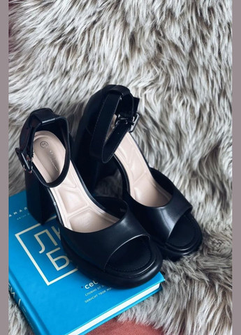 Черные стильные женские босоножки No Brand