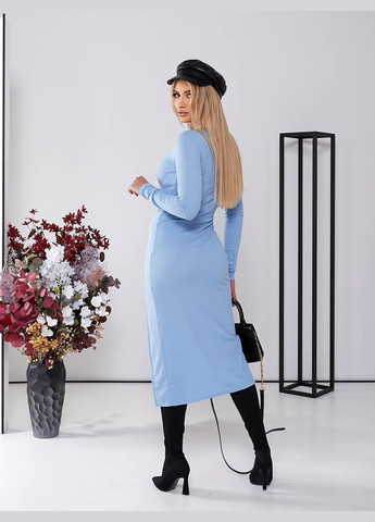 Блакитна сукня у рубчик з розрізом блакитного кольору 25967 No Brand