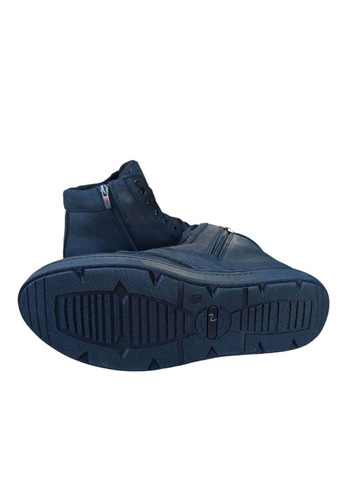 Черные зимние ботинки зимние Maxus Shoes