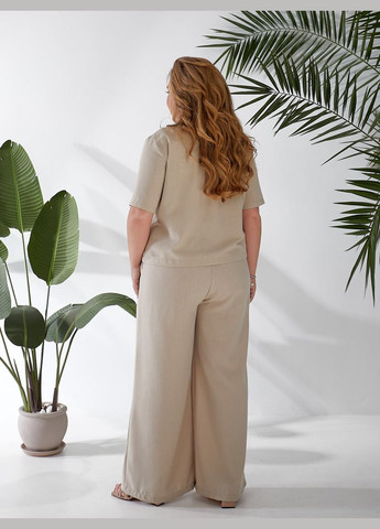 Жіночий легкий класичний костюм бежевого кольору 33134 Fashion (332165002)