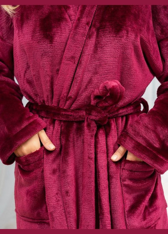 Бордовый махровый халат с накладными карманами ISSA PLUS (279559182)