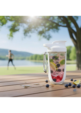 Шейкер SPORT 590 мл з антиковзким покриттям та дизайном білий No Brand (336184255)