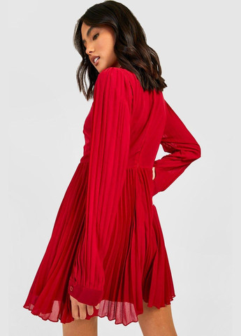 Червона сукня Boohoo