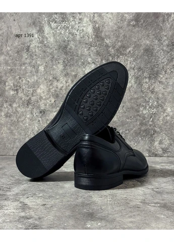 Черные классические туфли черного глянцевого цвета derby ns black leather No Brand