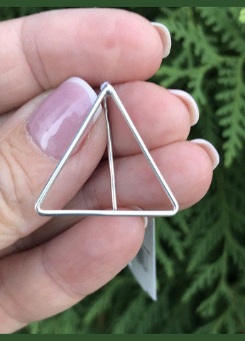 Серьги серебряные Треугольники 251001 No Brand (316397593)