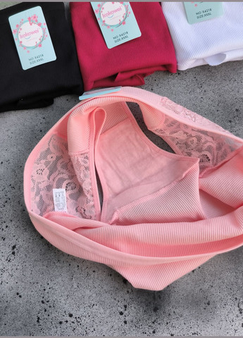 Набор 4 шт хлопковые трусы слип в рубчик с кружевом впереди (сзади бесшовные края, что не передавливают ягодицы) Kokowei (322429365)