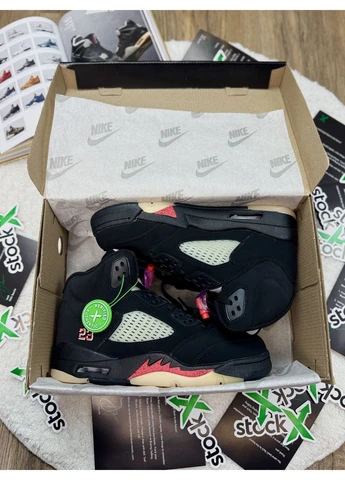 Цветные демисезонные кроссовки мужские nike air jordan 5 retro off noir gore-tex найк аир джордан No Brand