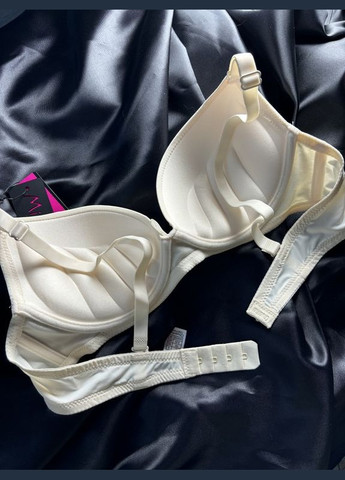 Бежевый бюстгальтер Milasi с косточками