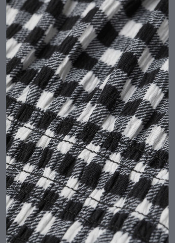 Черное повседневный платье H&M в клетку