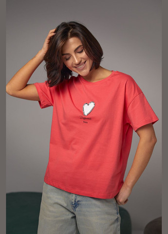Коралова літня жіноча футболка прикрашена серцем з бісеру та страз Lurex