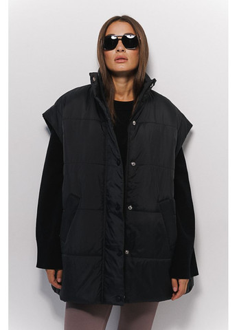 Жіночий стьобаний жилет на блискавці та кнопках чорний Arjen (294907559)