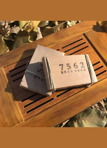 Чай Шен Пуэр 7562 кирпич 2019 года 100г, лом No Brand (380375776)