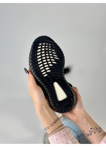 Черные демисезонные кроссовки мужские adidas yeezy boost 350 black адидас изи буст No Brand