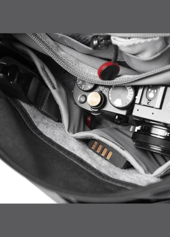 Сумка-органайзер Field Pouch v2 Black 1.5-3L (BP-BK-3) Peak Design (325449542)
